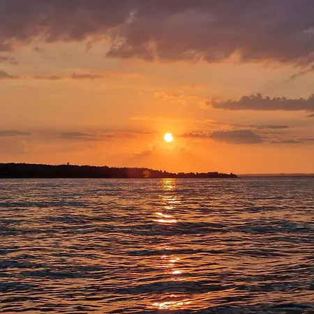 Balaton-parti Kertes Keszthely