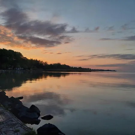 Balaton-parti Kertes Nyaralo Дом отдыха