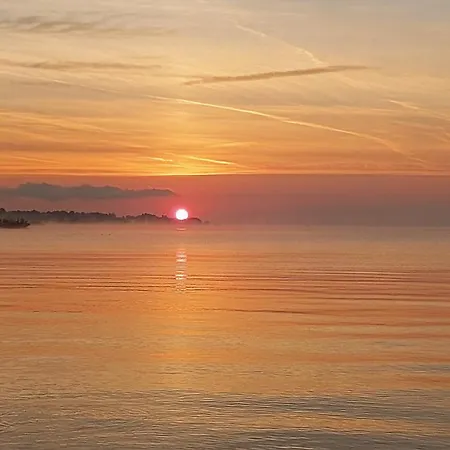 Balaton-parti Kertes Nyaralo Дом отдыха *