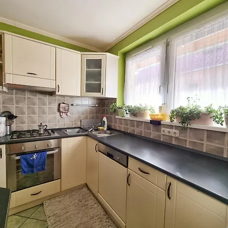 Balaton-parti Kertes Keszthely