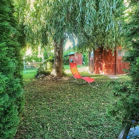Balaton-parti Kertes Nyaralo