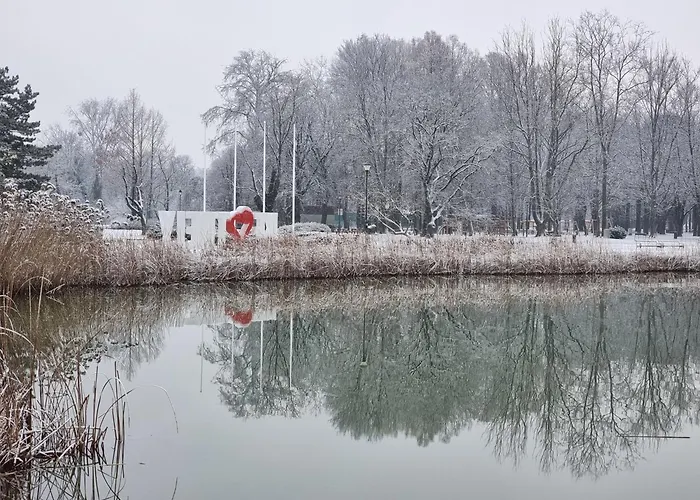 Balaton-parti Kertes Nyaralo *