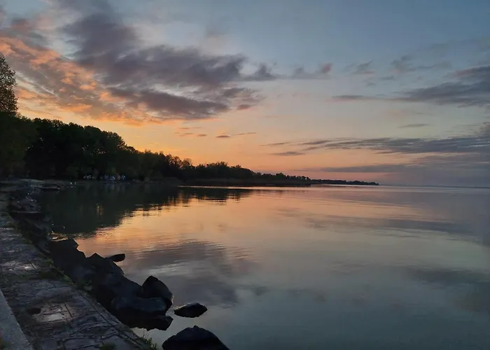 Balaton-parti Kertes Nyaralo 펜션