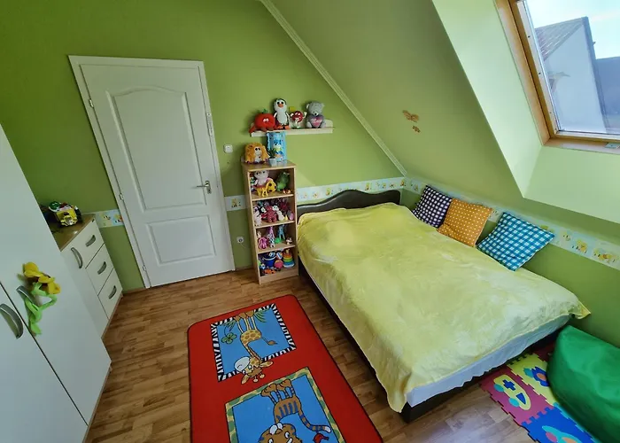 펜션 Balaton-parti Kertes Nyaralo